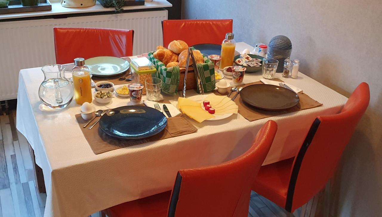 Bed & Breakfast Ravelin レース エクステリア 写真