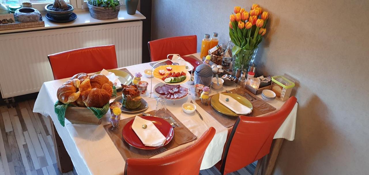 Bed & Breakfast Ravelin レース エクステリア 写真