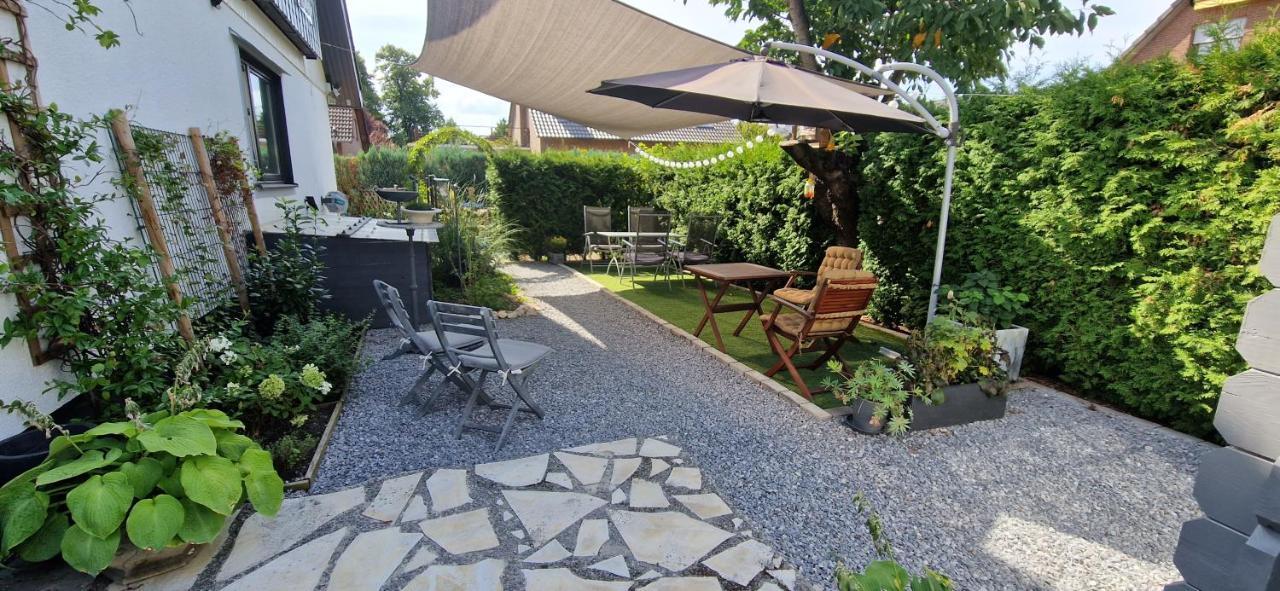 Bed & Breakfast Ravelin レース エクステリア 写真