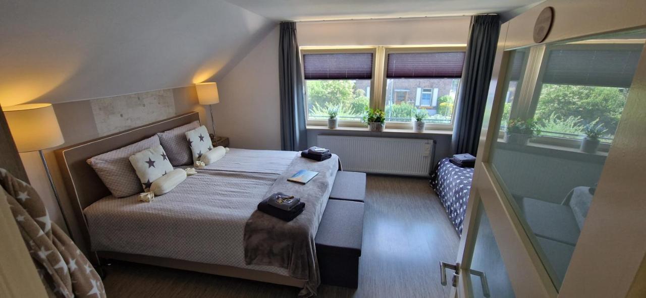 Bed & Breakfast Ravelin レース エクステリア 写真