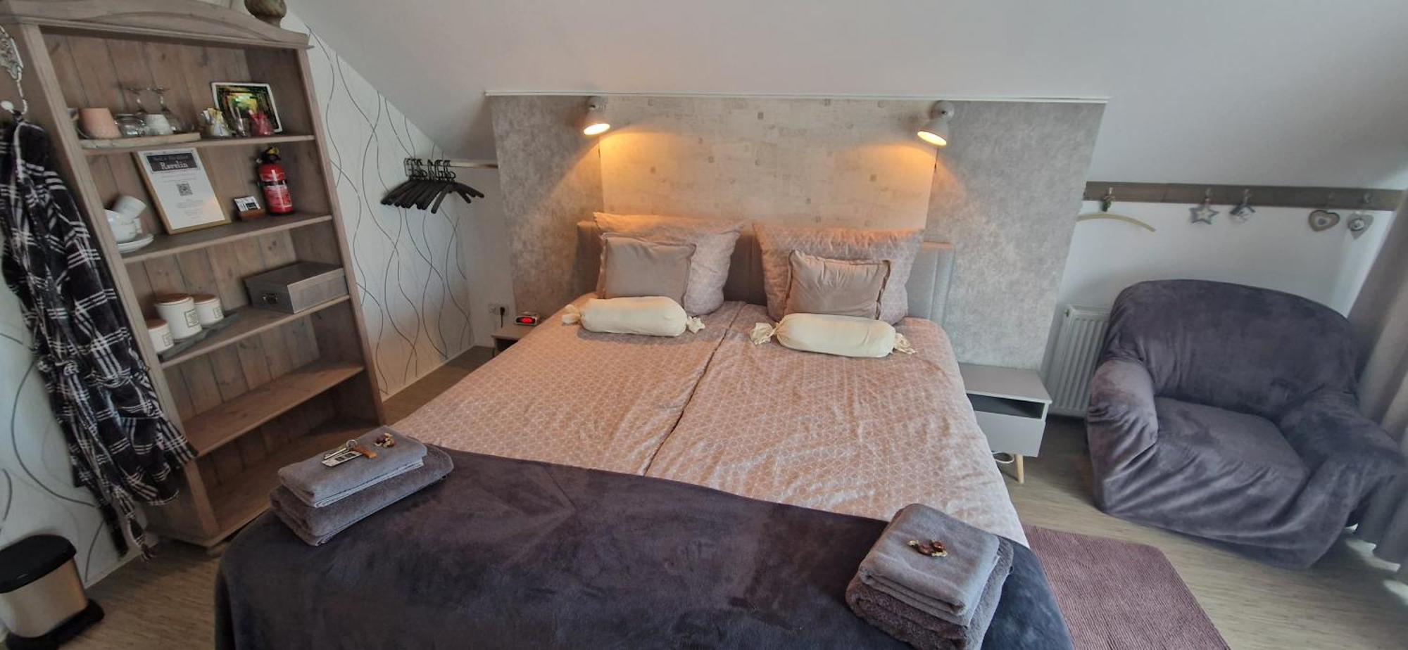 Bed & Breakfast Ravelin レース エクステリア 写真